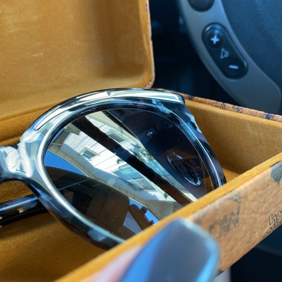 MCM 55mm cat eye sunglasses - Picture 6 of 11
